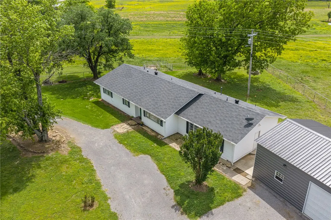 6415 N Highway 96, Lavaca, AR 72941 - #1