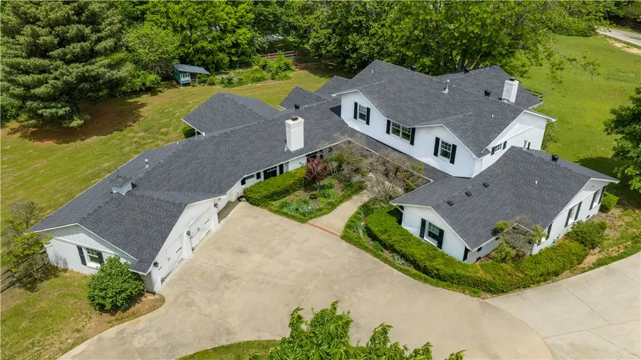 2859 Cedar Hill Drive, Fayetteville, AR 72703 - #2