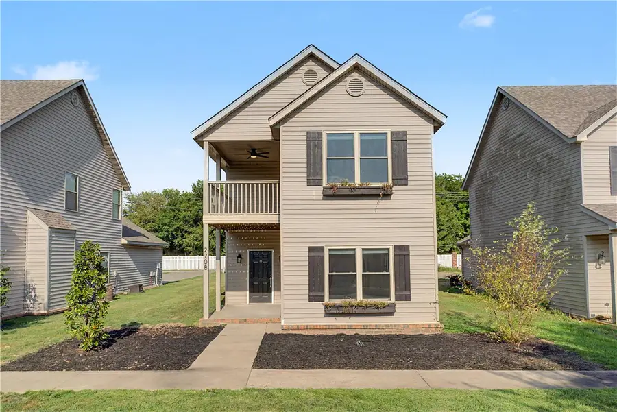 2708 N Westminster Drive, Fayetteville, AR 72704 - #2