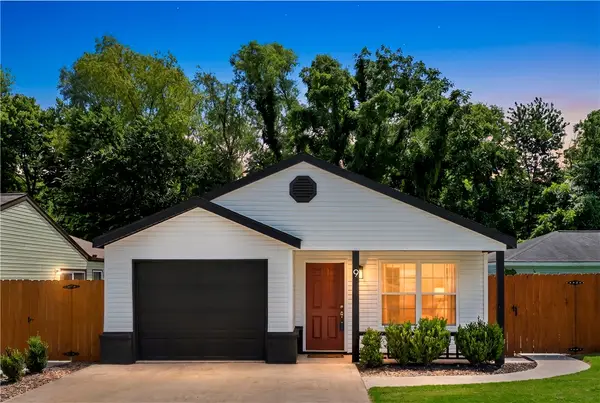 9 Brookhollow Place, Bentonville, AR 72712