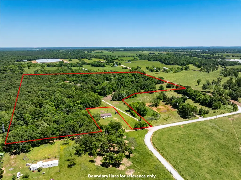 21222 W Big Springs Road, Gravette, AR 72736 - #1