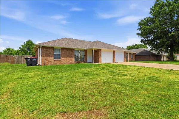 2698 Ruth Avenue #A&B, Springdale, AR 72764