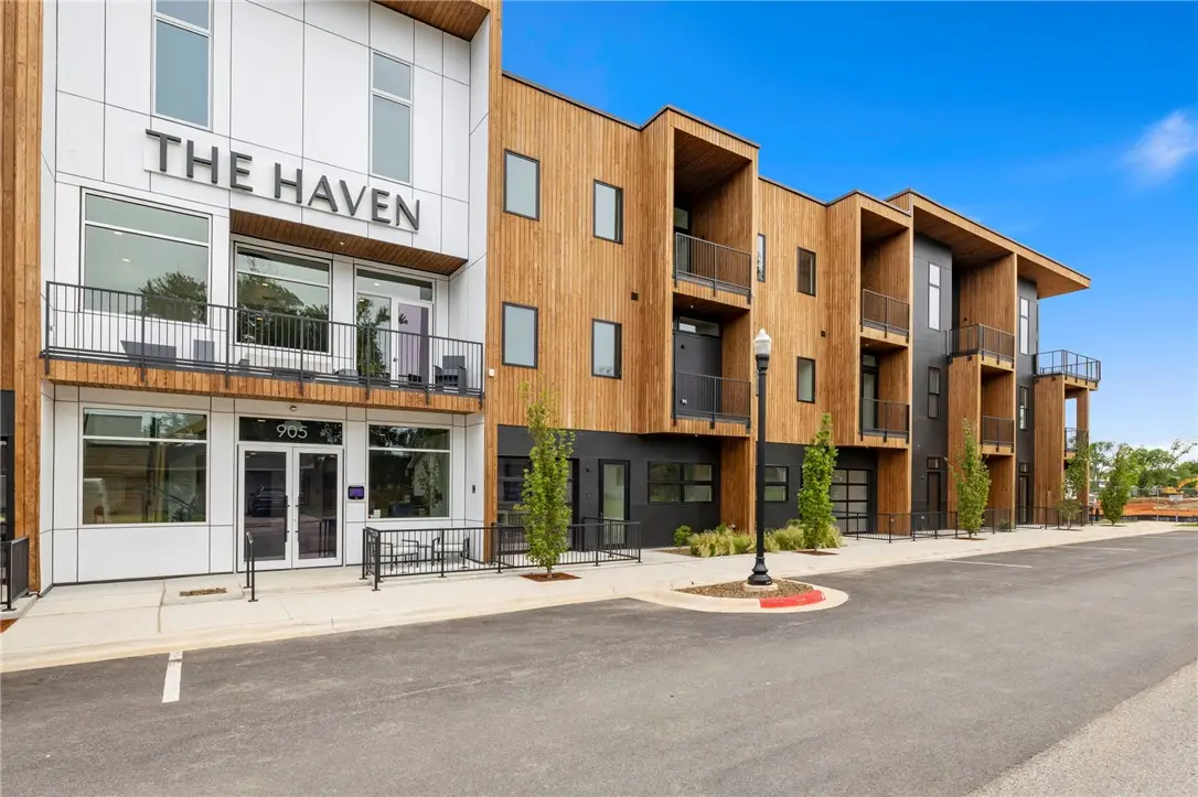 905 4th Street #201, Bentonville, AR 72712 - #1