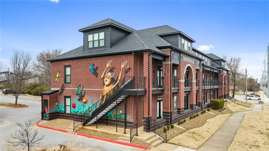 1115 N Leverett Avenue #303, Fayetteville, AR 72703 - #3