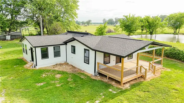 18175 Harmon Road, Fayetteville, AR 72704