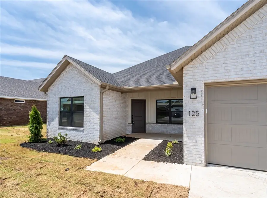 125 N Panther Avenue, Farmington, AR 72730 - #2