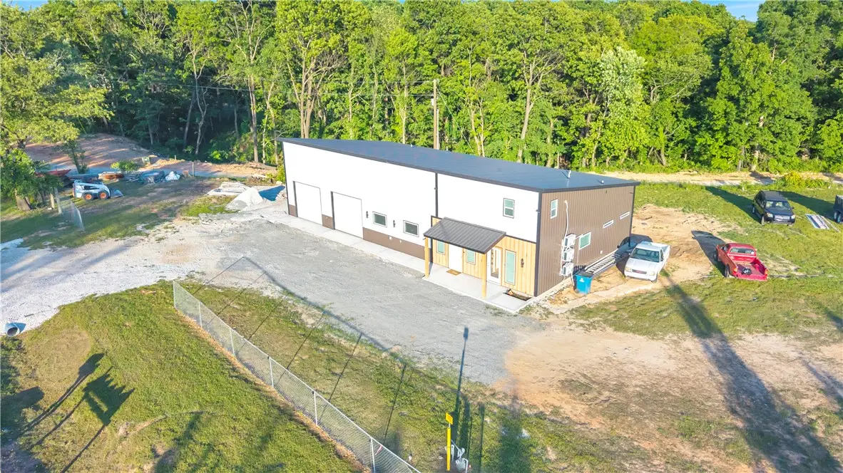 15427 W Hwy 12, Gentry, AR 72734 - #1