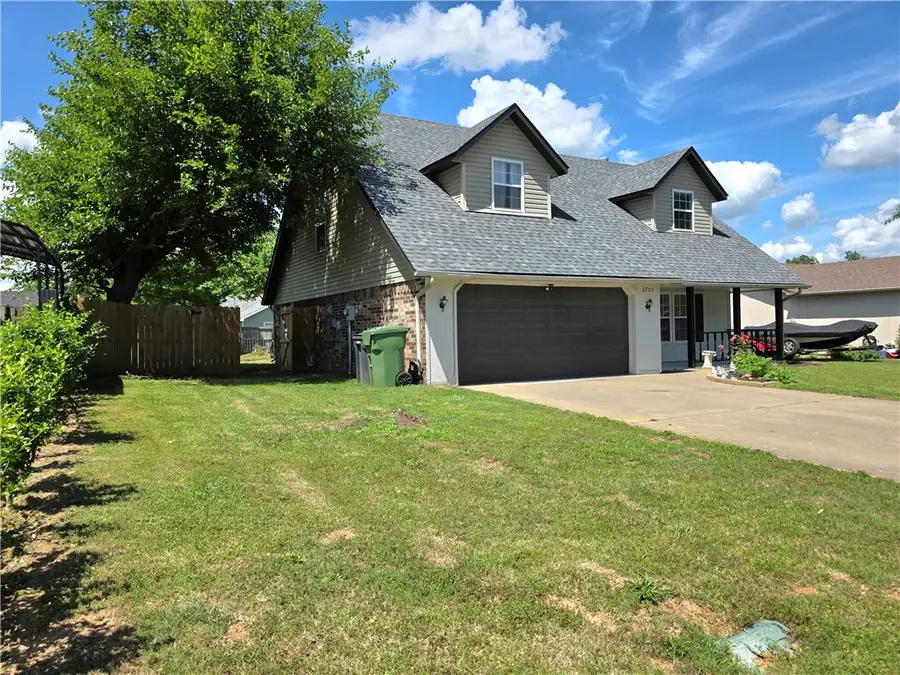 2705 West Sunset Drive, Rogers, AR 72756 - #3