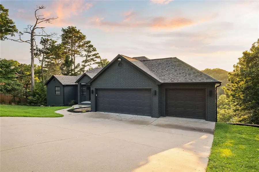 24 Acapulco Drive, Rogers, AR 72756 - #3