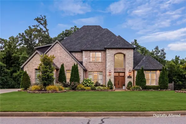 1479 Le Chesnay Drive, Centerton, AR 72719