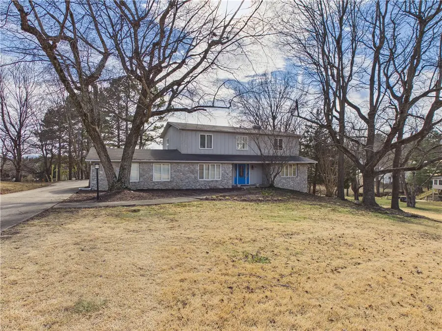 1006 W Sherman Avenue, Harrison, AR 72601 - #3