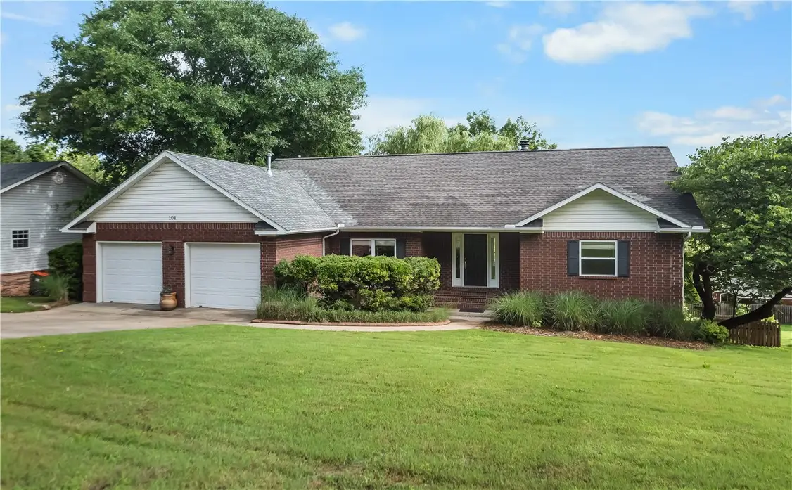 104 Lake Road, Springdale, AR 72764 - #1