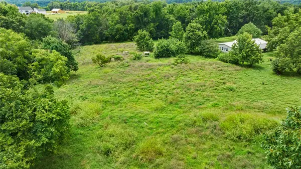 8277 W Brown Road, Cave Springs, AR 72745