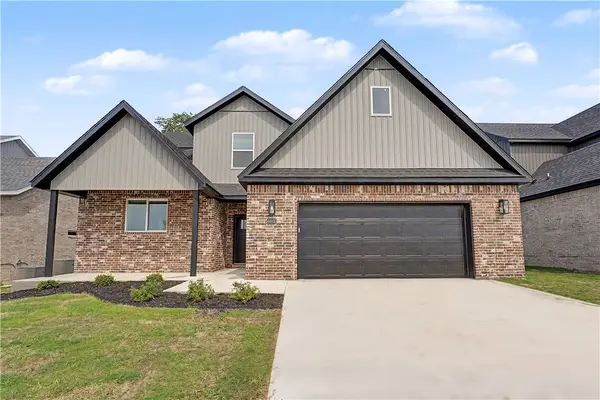 6605 SW Crabapple Street, Bentonville, AR 72712