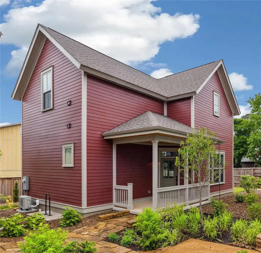 263 E 11th Street, Fayetteville, AR 72701 - #1