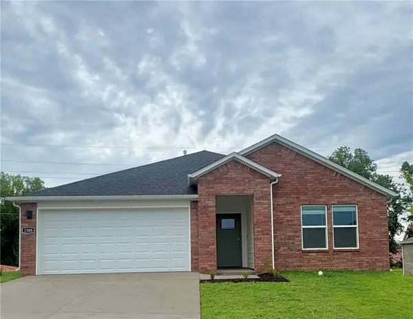 564 Nevada Street, Farmington, AR 72730