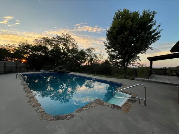 1010 E Rockwood Trail, Fayetteville, AR 72701