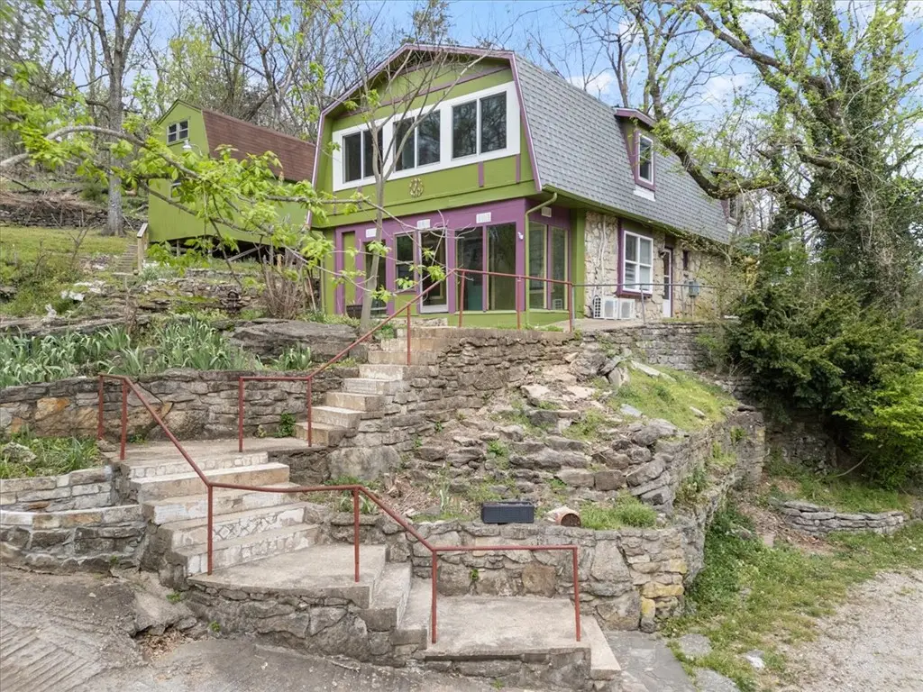 190 Main Street, Eureka Springs, AR 72632 - #1
