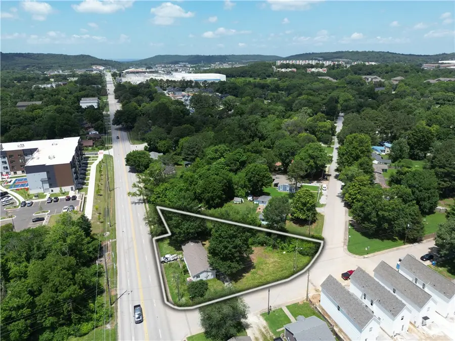 602 W 15th Street, Fayetteville, AR 72701 - #2