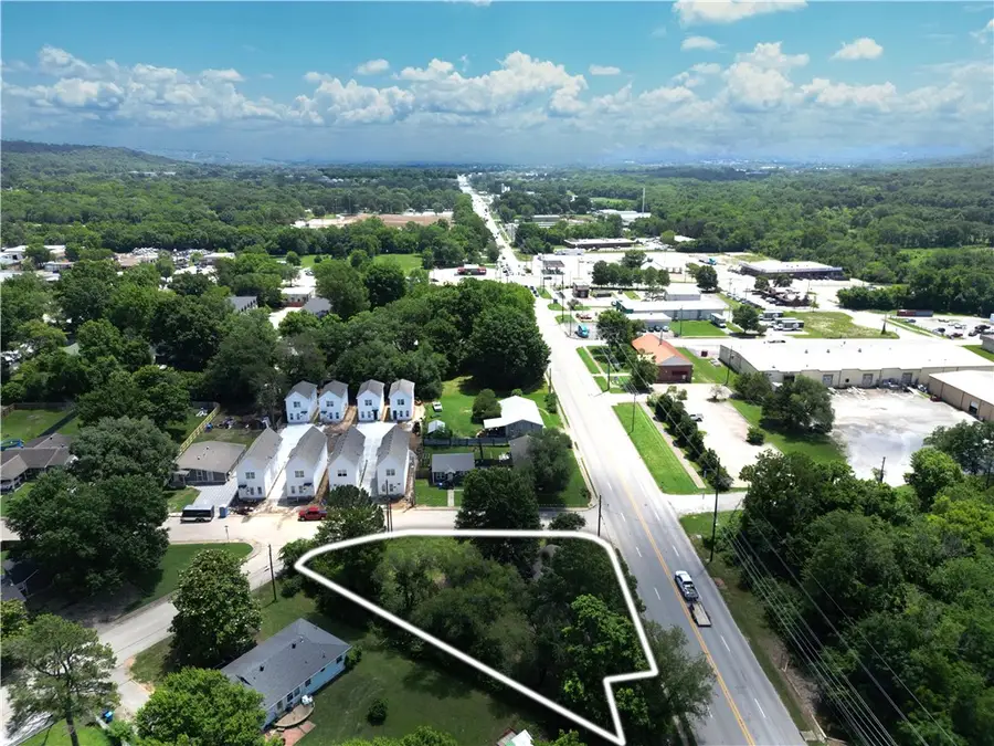 602 W 15th Street, Fayetteville, AR 72701 - #3