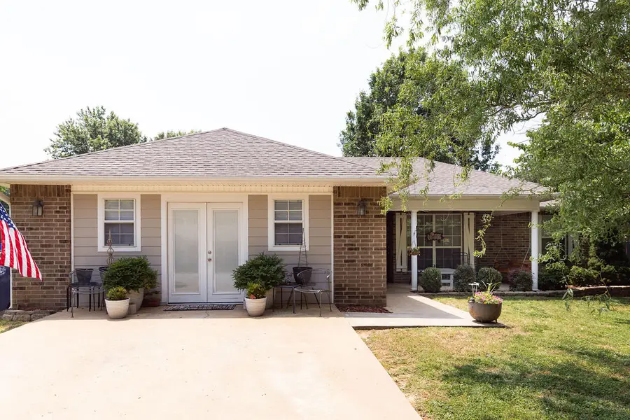 803 Cedar Lane, Prairie Grove, AR 72753 - #2