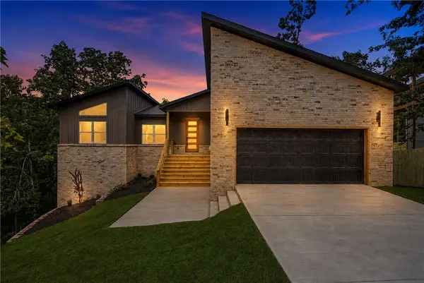 4 Lauder Circle, Bella Vista, AR 72715