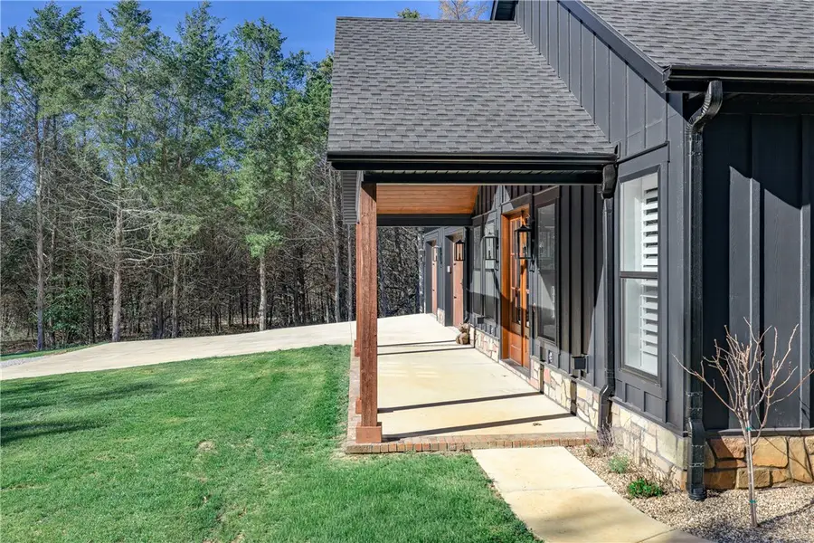 18108 & 18110 Edgewood Road, Fayetteville, AR 72703 - #2