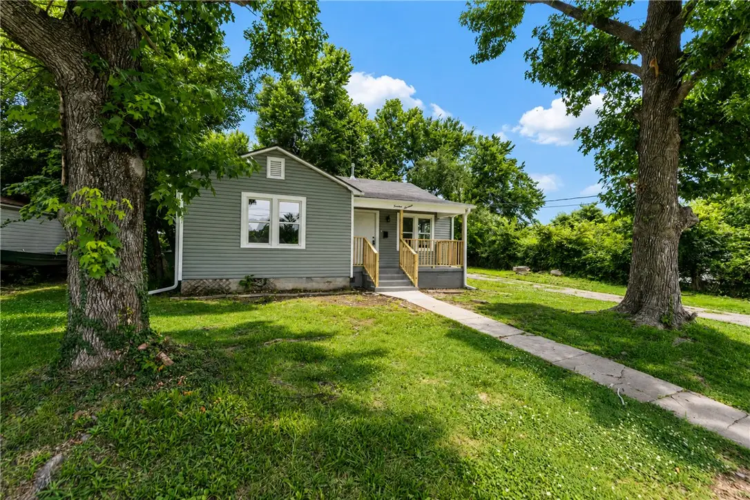 1400 S 4th Street, Rogers, AR 72756 - #1