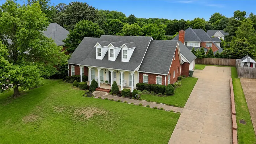 790 E Emerson Lane, Fayetteville, AR 72701 - #2