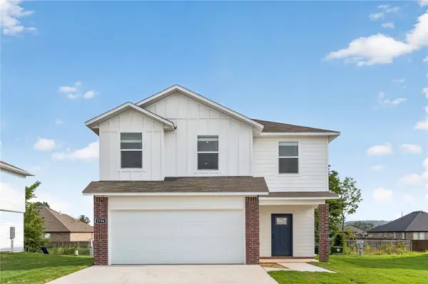 3840 Crescent Springs Avenue, Springdale, AR 72764
