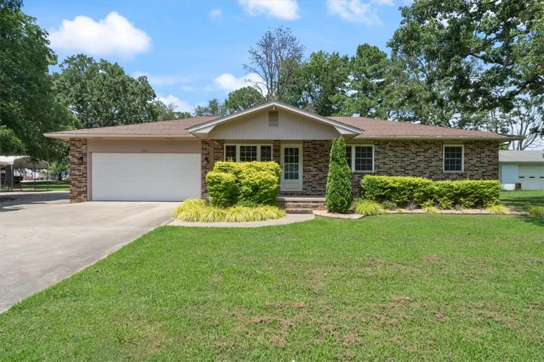 1362 Elm Springs Road, Elm Springs, AR 72762 - #1