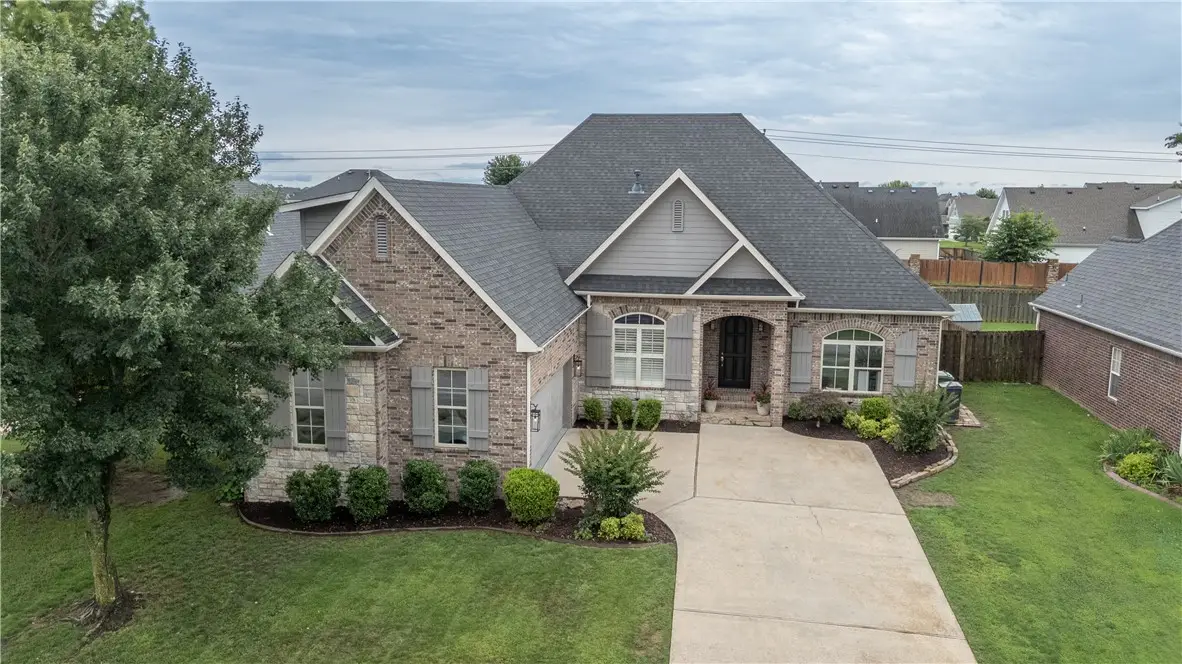 6702 W Braebourne Drive, Rogers, AR 72758 - #1