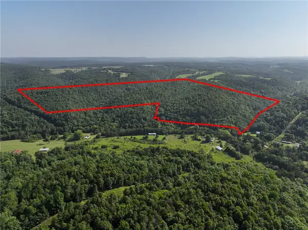 1675 Cr 541, Huntsville, AR 72740