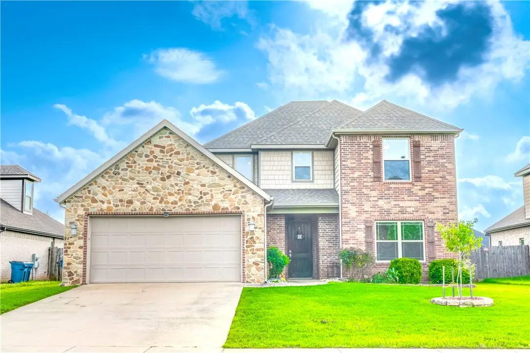 806 Sw Caprington Street, Bentonville, AR 72712 - #1