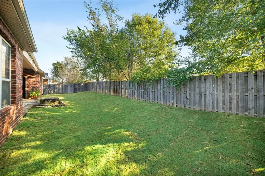 207 N Angel Falls Lane, Springdale, AR 72762 - #3