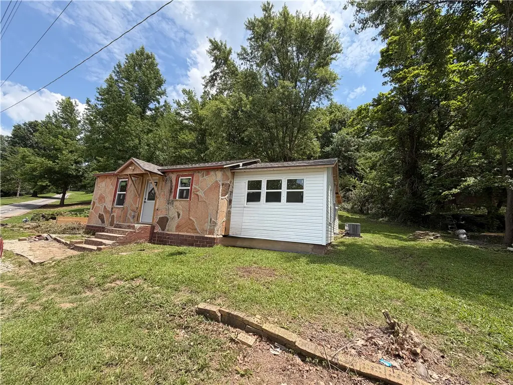 300 N Parrott Drive, Huntsville, AR 72740 - #1