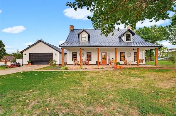 358 S Pianalto Road, Tontitown, AR 72762