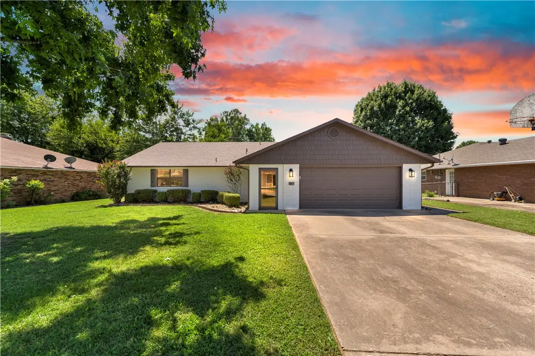 1508 SE S Street, Bentonville, AR 72712 - #1