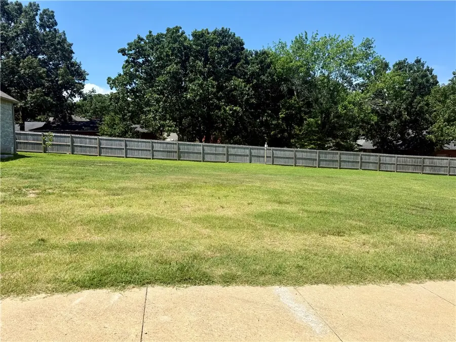 111 Harbor Circle, Russellville, AR 72802 - #2