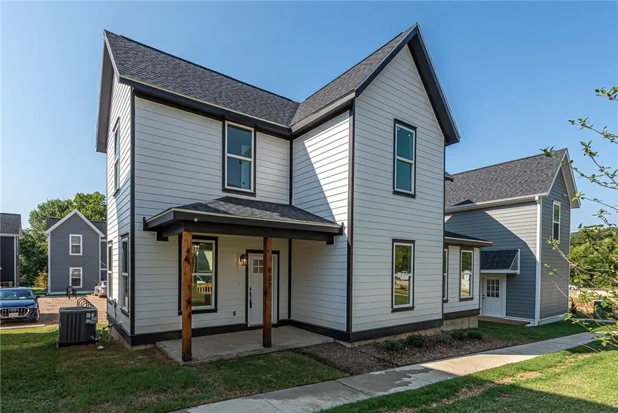 3143 W Tulsa Street, Fayetteville, AR 72704 - #3