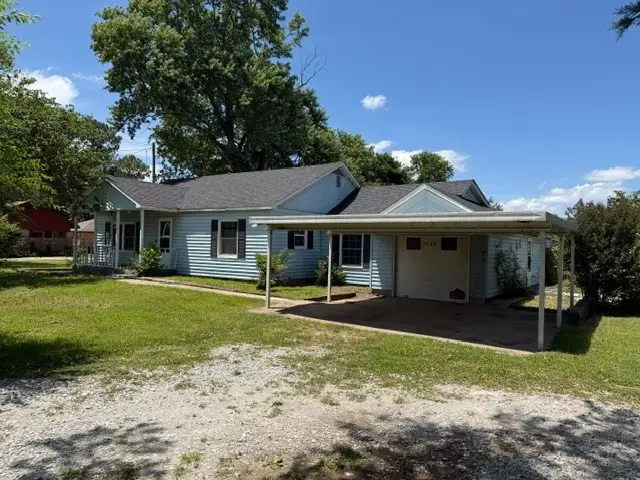 5222 Cedar Drive, Colcord, OK 74338 - #2