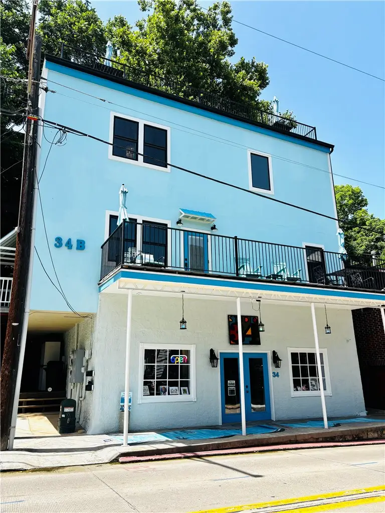 34 N Main Street, Eureka Springs, AR 72632 - #3
