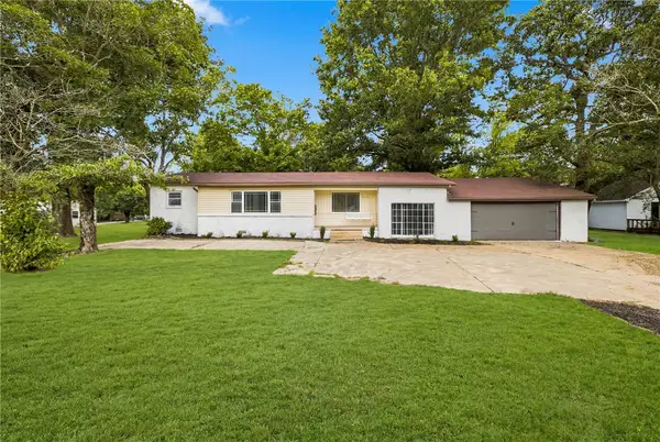 5976 E Huntsville Road, Fayetteville, AR 72701