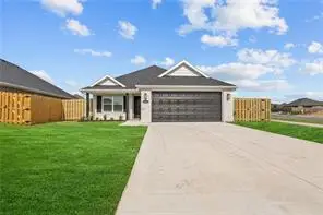1215 Winifred Avenue, Lowell, AR 72745