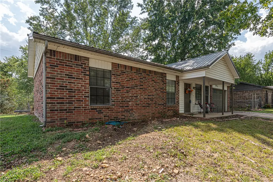 1211 Walnut Place, Elkins, AR 72727 - #2