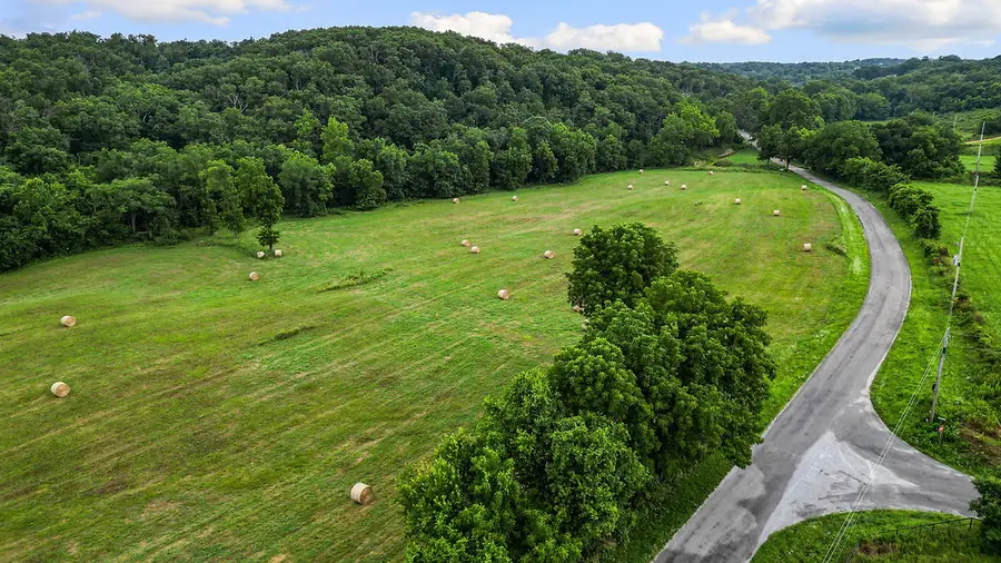 17.14AC Fr 2190, Exeter, MO 65647 - #2
