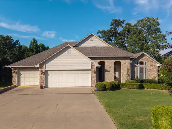 2710 Parkway Lane, Van Buren, AR 72956