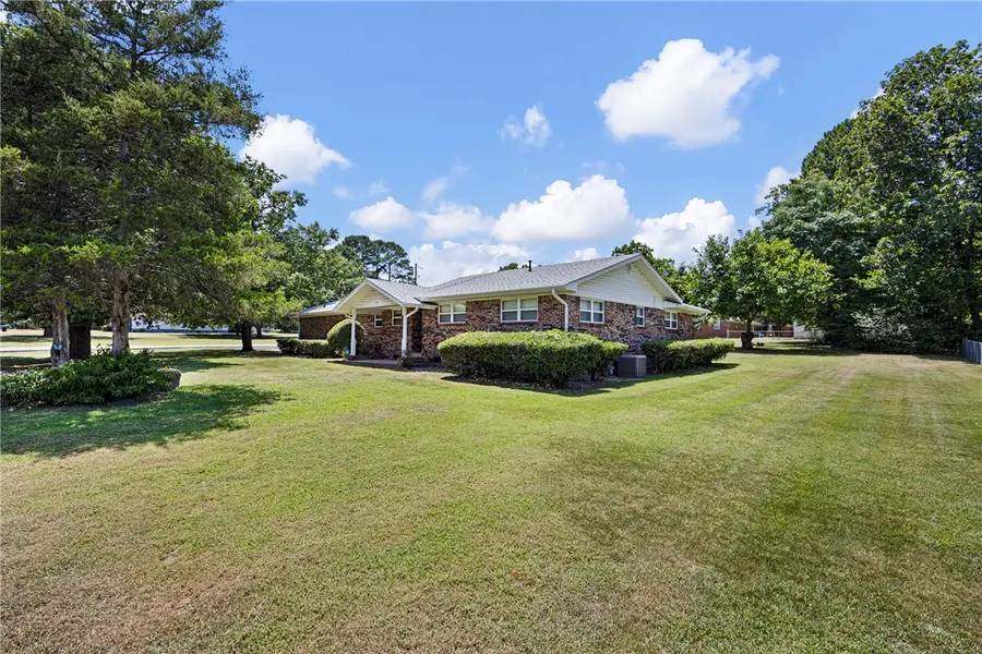 704 Vine Street, Clarksville, AR 72830 - #2