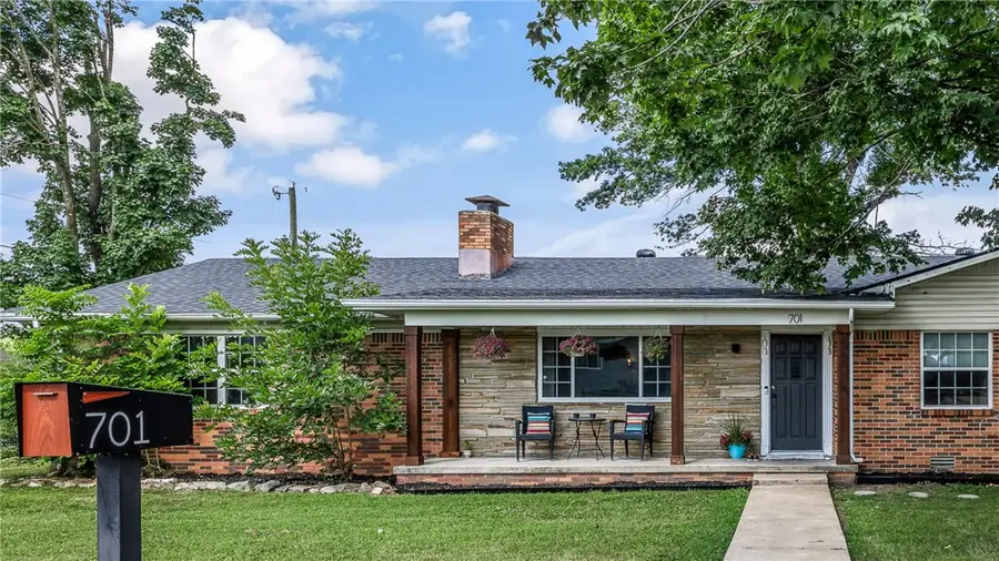 701 NW Ford Lane, Bentonville, AR 72712 - #2