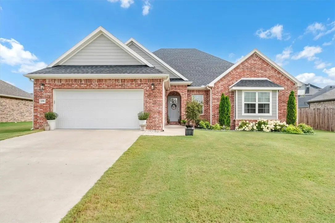 1296 Marcello Avenue, Tontitown, AR 72762 - #1